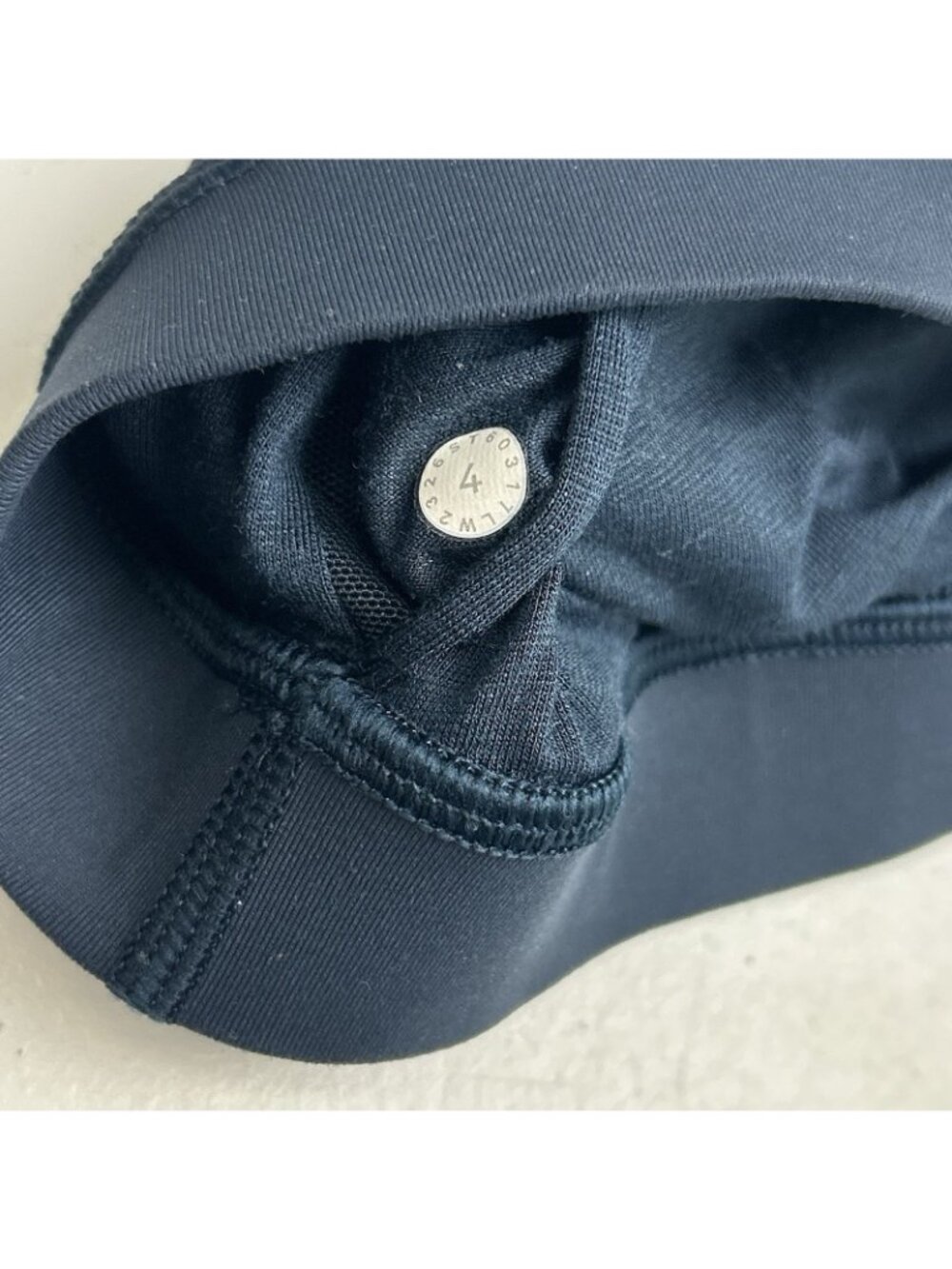 Lululemon Energy Bra Strappy Back Sports Bra Size 4 Navy Blue Gym Athletic - Picture 5 of 12